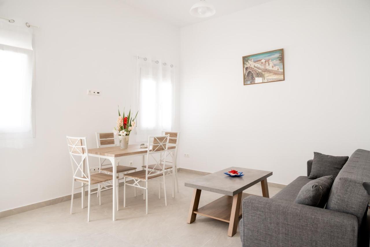 Spilia Apartments & Suites Mykonos Аграри Экстерьер фото